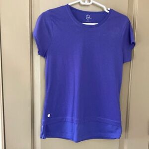 Short sleeved EP Sport top.